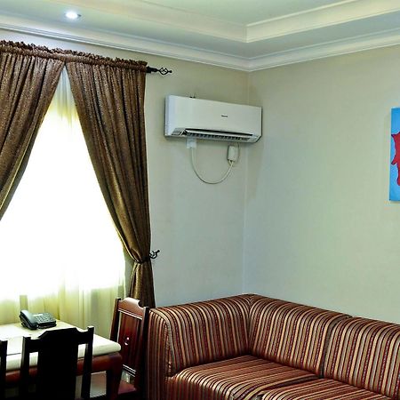 Aes Luxury Apartments Αμπούζα Εξωτερικό φωτογραφία