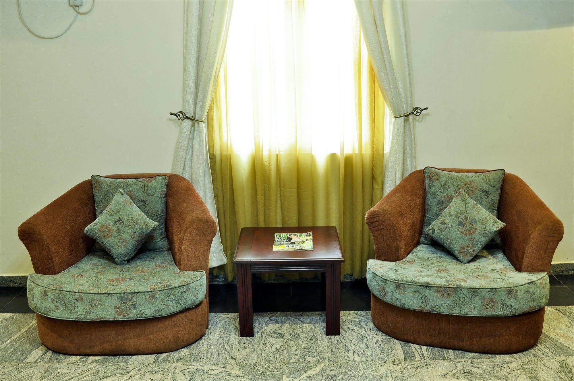 Aes Luxury Apartments Αμπούζα Εξωτερικό φωτογραφία